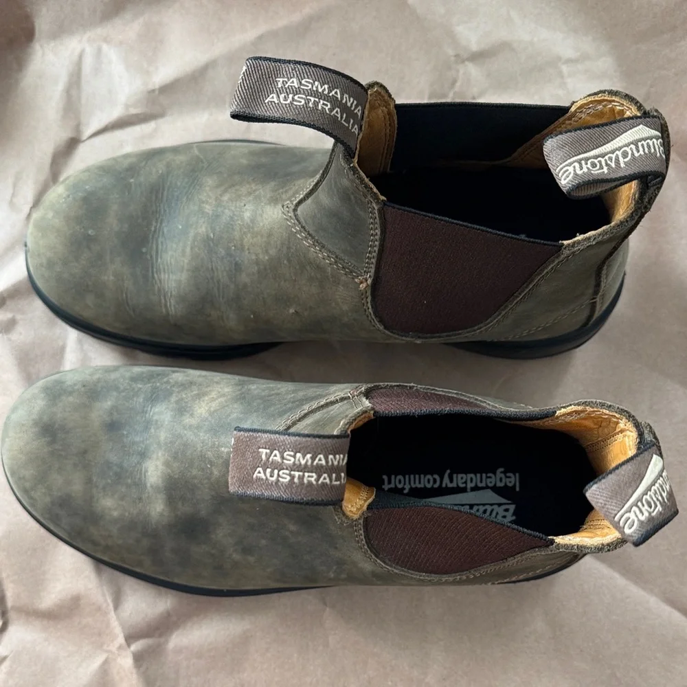 BLUNDSTONE CHELSEA SLIP ON BOOT USW 9.5 - Picture 1 of 9